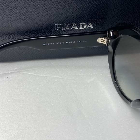 New - PRADA SPR 01Y 1AB-0A7 round frame with grey gradient lenses  Sunglasses - Picture 8 of 12